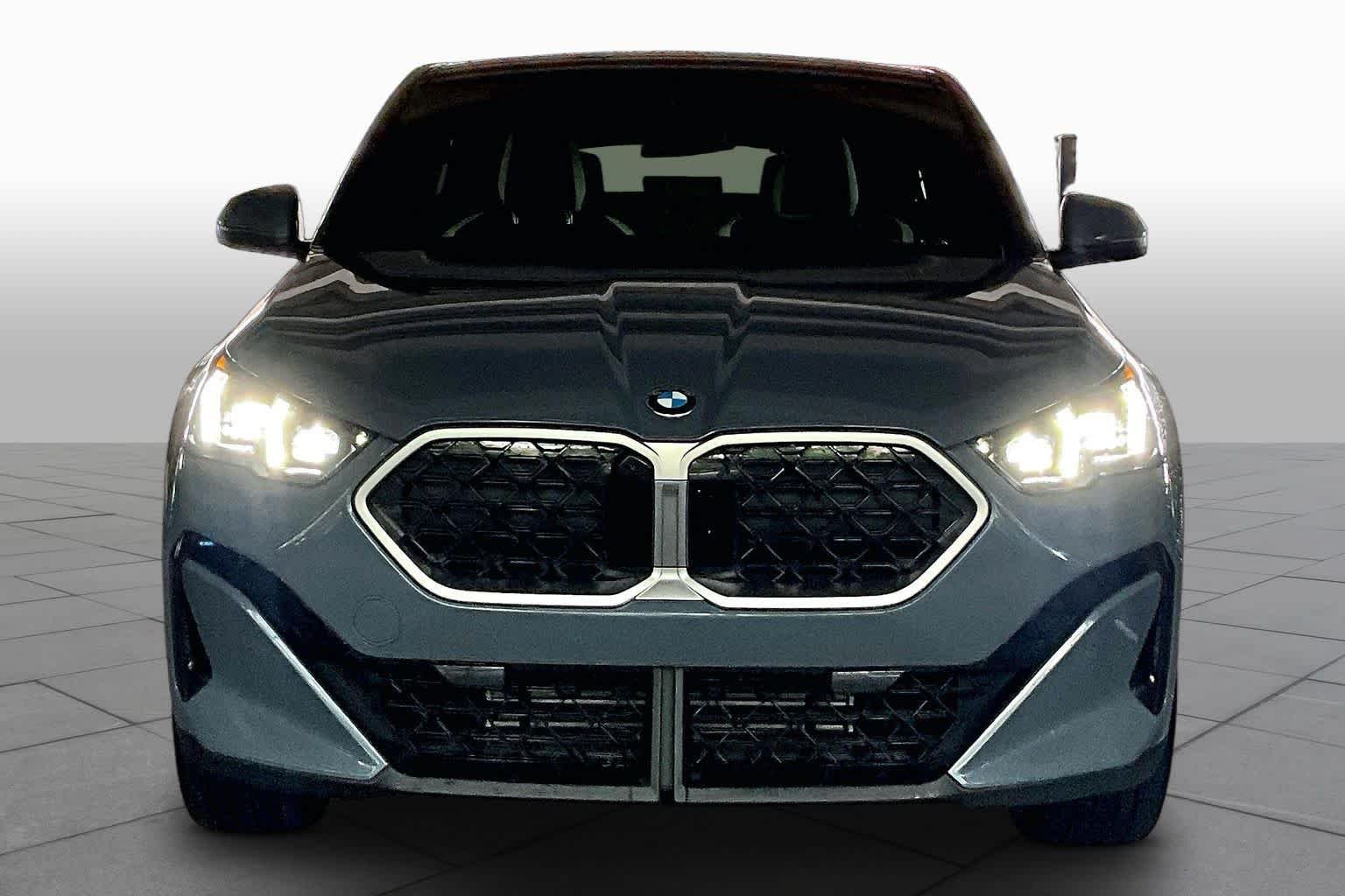 Used 2025 Storm Bay Metallic BMW xDrive28i image 3