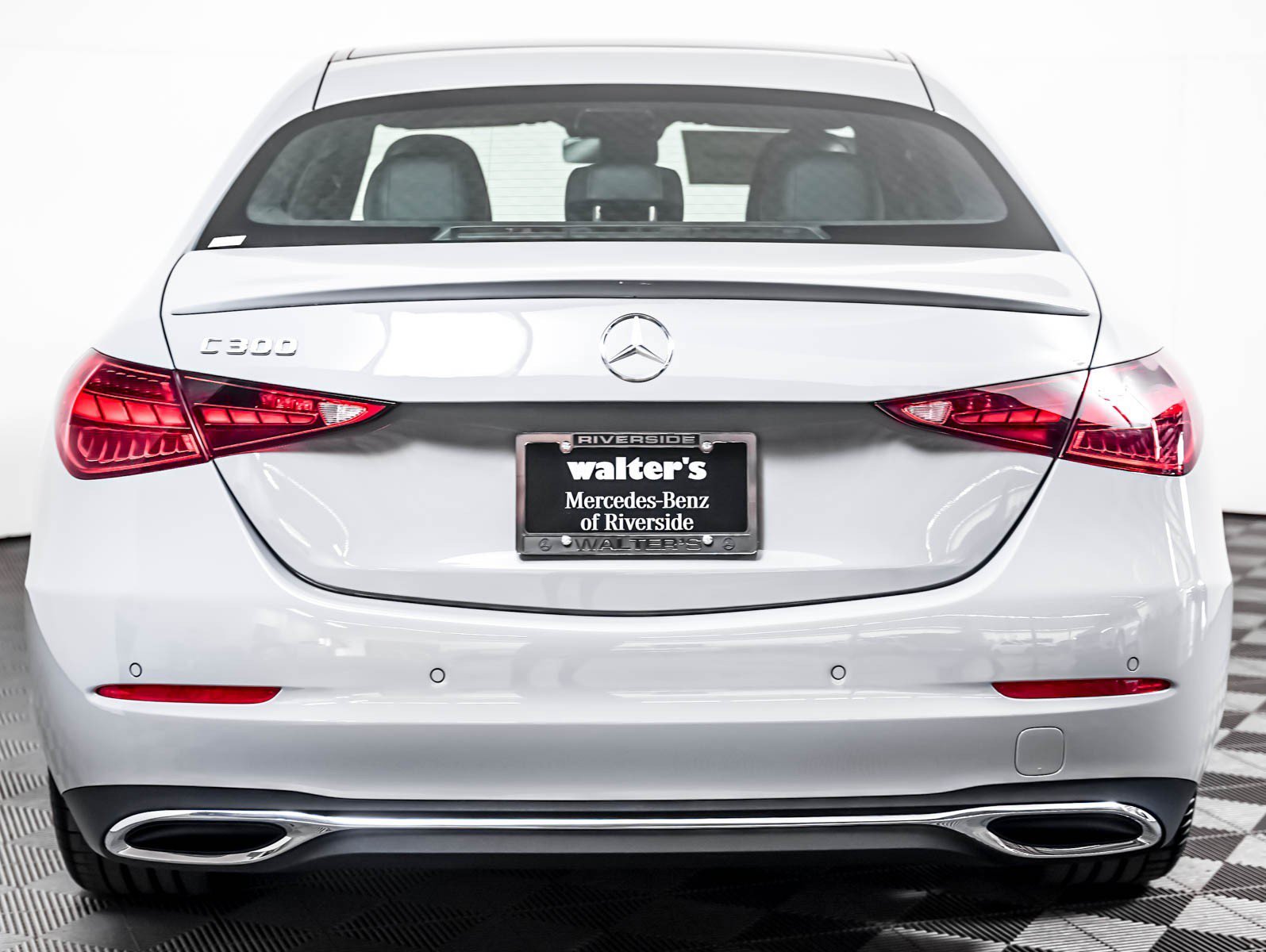 New 2026 MANUFAKTUR Alpine Grey Mercedes-Benz C 300 image 10