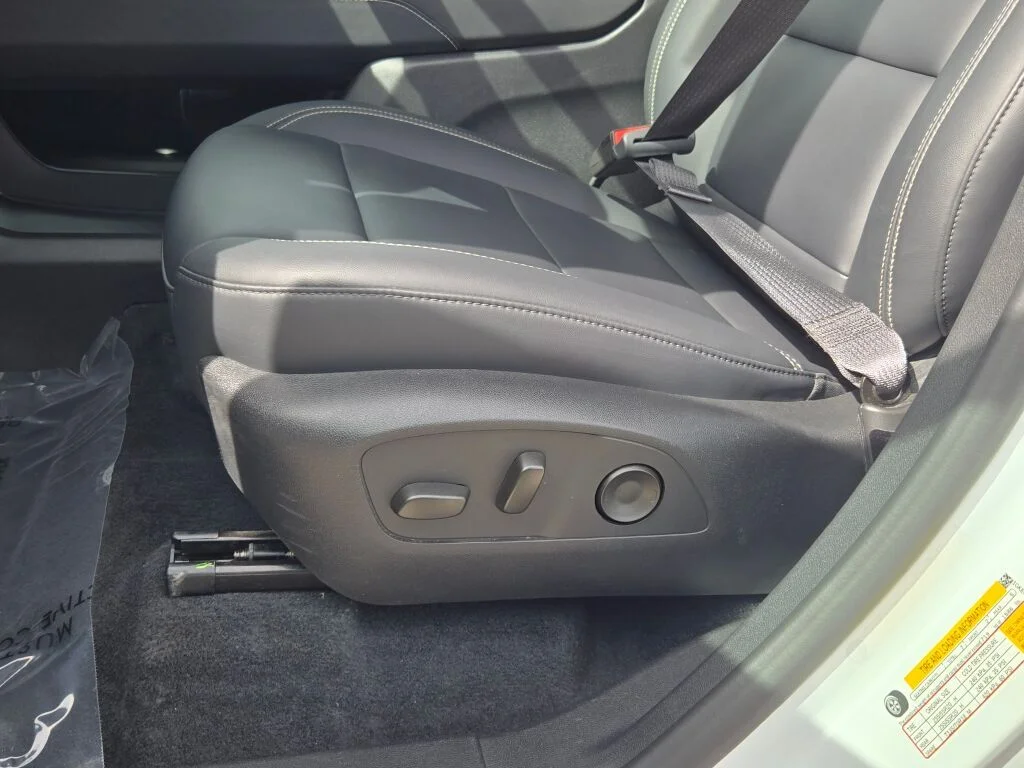 Used 2026 White GMC Elevation image 24