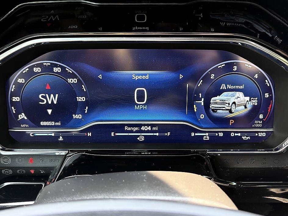 Used 2023 Black Chevrolet LT image 18