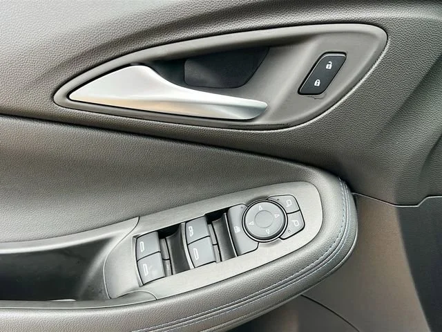 2026 Buick Encore GX Sport Touring - Photo 13