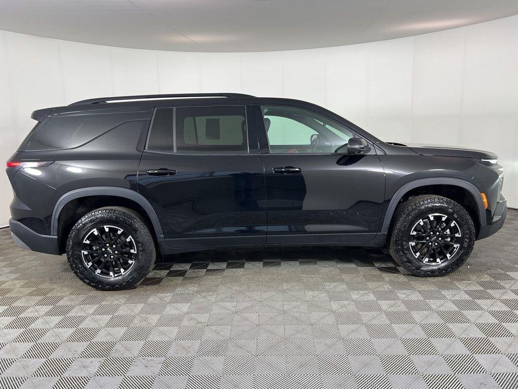 Used 2025 Black Metallic Chevrolet Z71 image 2