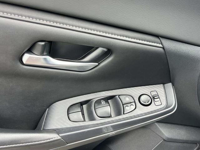 Used 2023 Silver Nissan SV image 25
