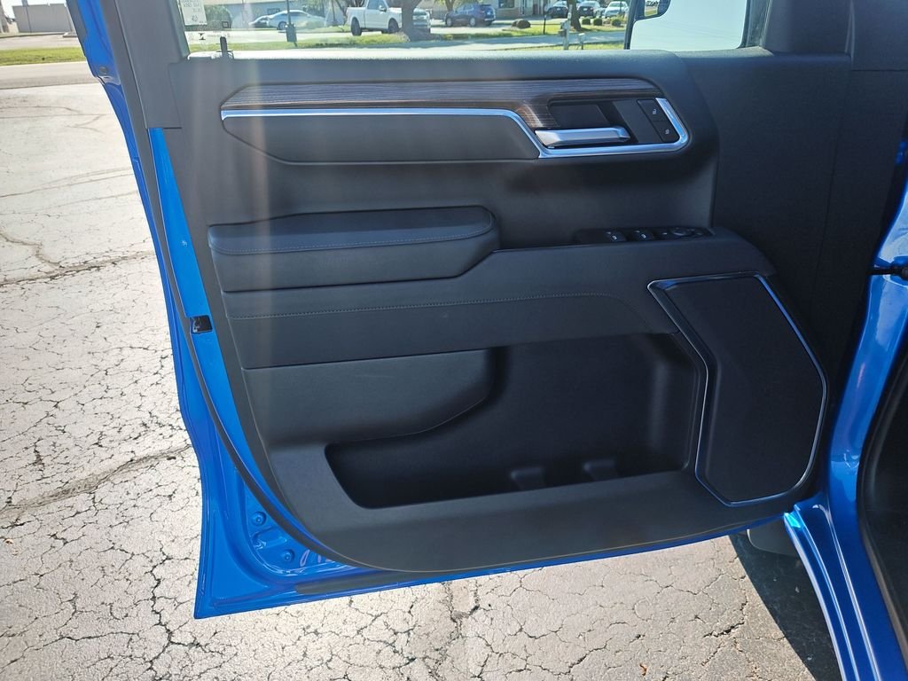 Used 2025 Blue Chevrolet LT image 12