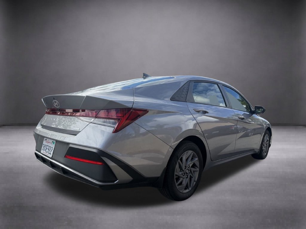 Used 2026 Silver Hyundai Blue image 14