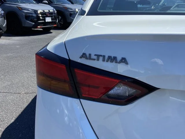 2025 Nissan Altima SL - Photo 32