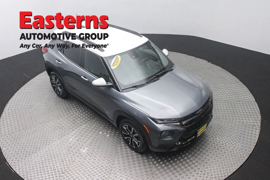 Used 2021 Gray Chevrolet ACTIV image 3