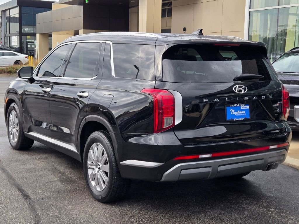 Used 2024 Abyss Black Hyundai SEL image 15