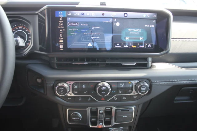 Used 2024 Black Jeep Sport S image 4