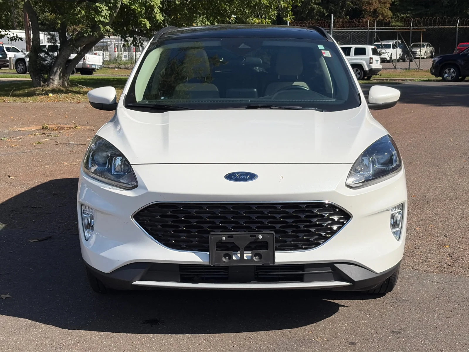 Used 2020 White Metallic Ford SEL image 8