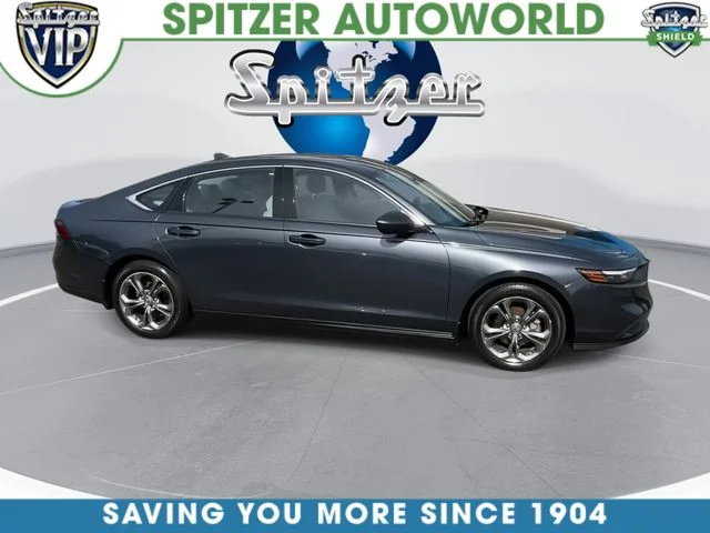 Used 2023  Honda EX image 10