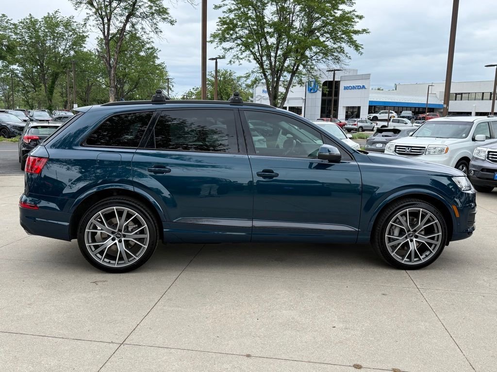 Used 2019 Galaxy Blue Metallic Audi 55 Prestige image 3