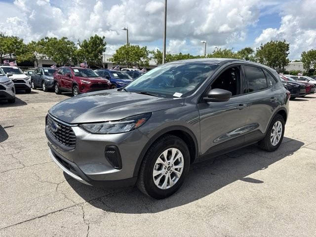 Used 2025 Gray Ford Active image 7