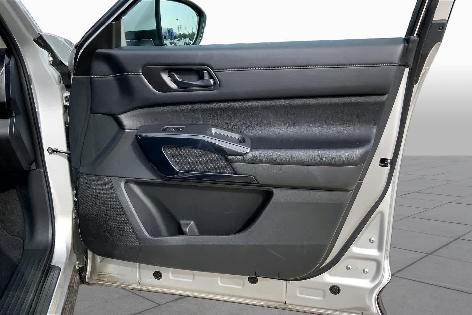 Used 2024 Brilliant Silver Metallic Nissan SV image 22