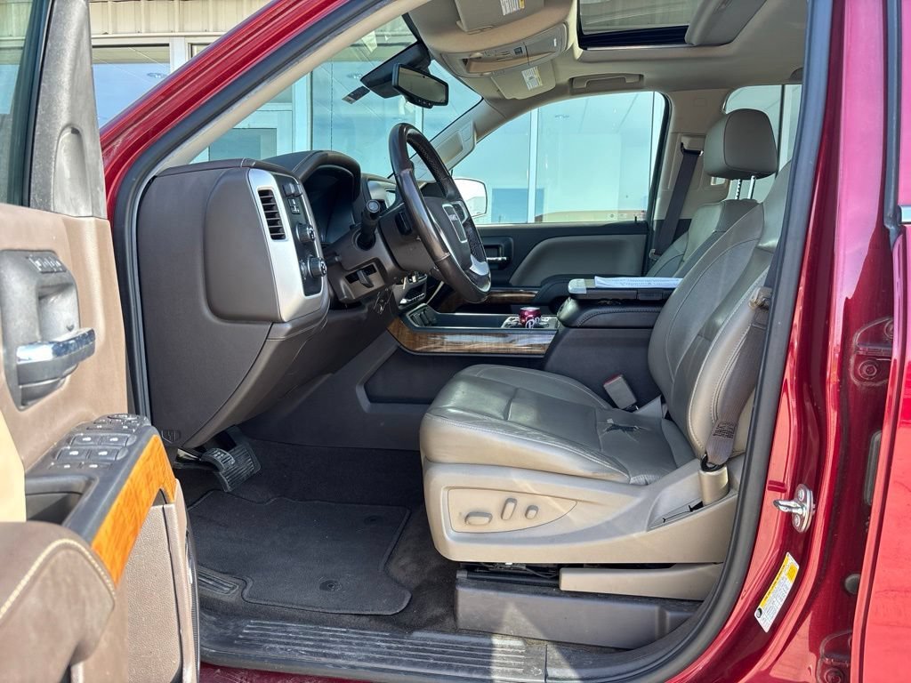 Used 2018 RED QUARTZ TINTCOAT GMC SLT image 7
