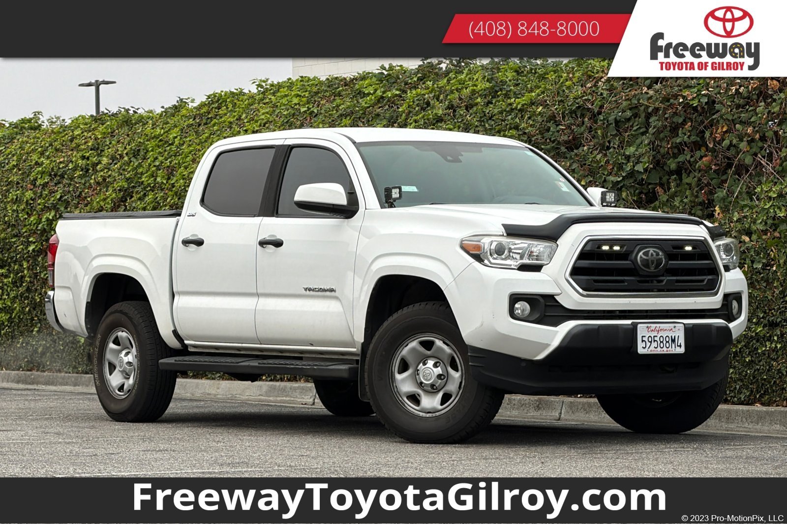 Used 2019 White Toyota SR5 image 1