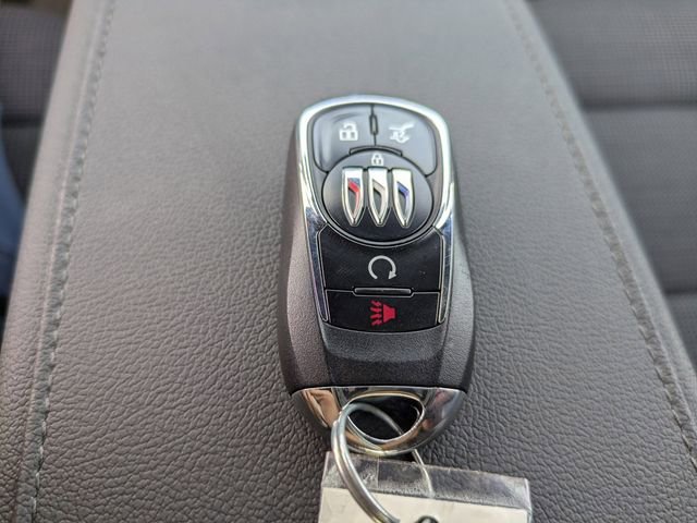 New 2026 Summit White Buick Preferred image 33