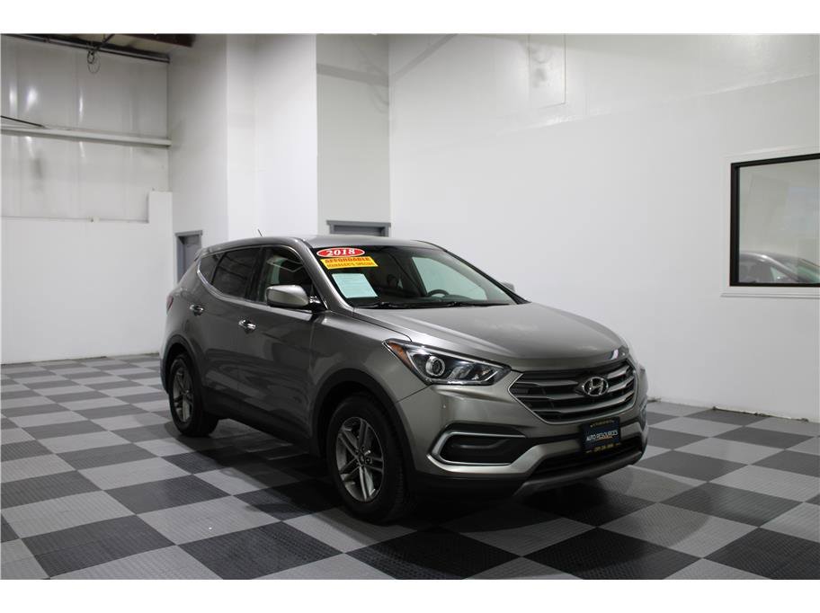2018 Hyundai Santa Fe Sport Base photo 2
