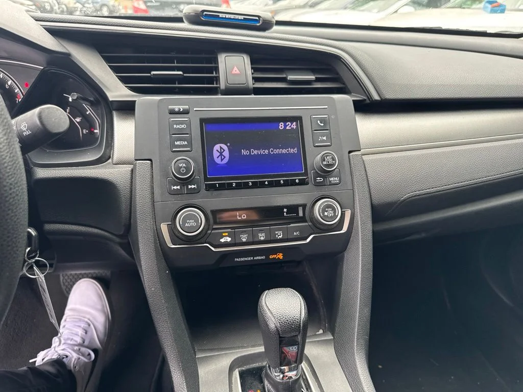 Used 2018 Silver Honda LX image 8