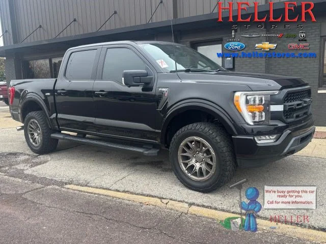 Used 2021 Agate Black Metallic Ford XLT image 1