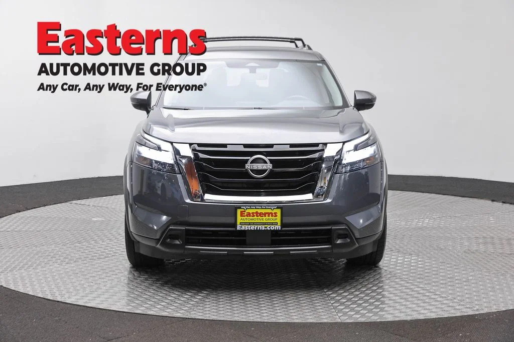 Used 2024 Gray Nissan SV image 2