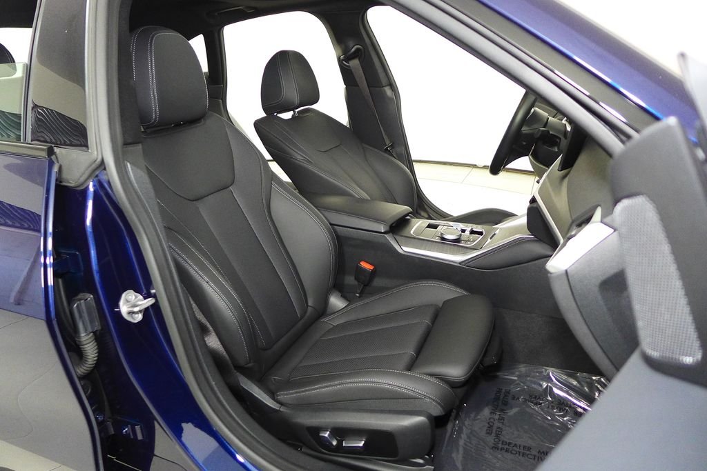 Certified Used 2023 Tanzanite Blue II Metallic BMW eDrive40 image 19