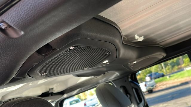 Used 2024  Jeep Sport S image 26