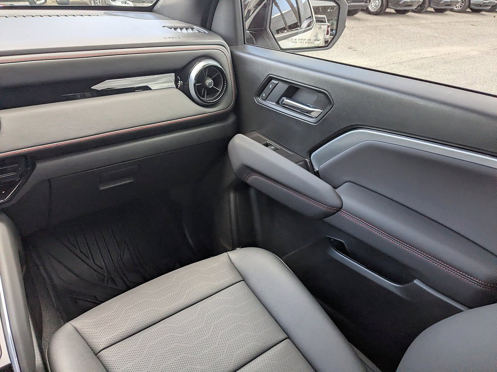 2026 Chevrolet Colorado Z71 - Photo 32