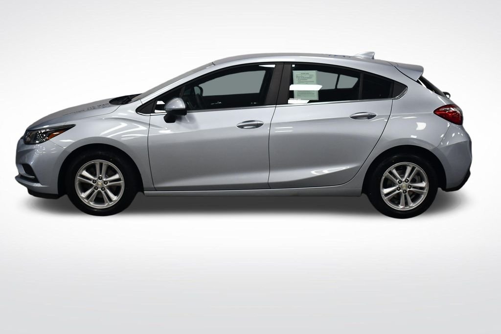 Used 2017 Chevrolet Cruze LT with VIN 3G1BE6SM6HS579456 for sale in Mentor, OH