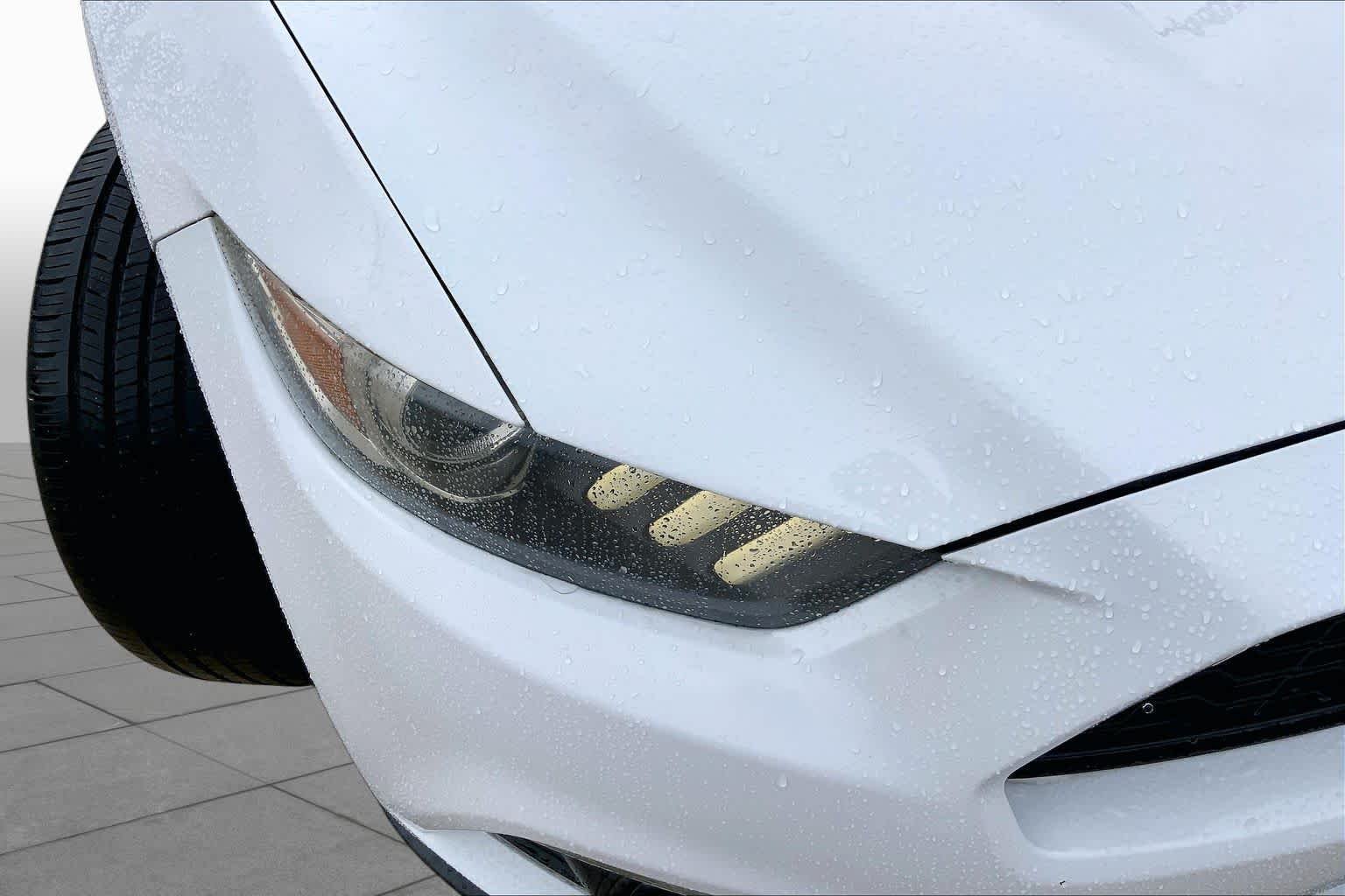 Used 2015 Oxford White Ford EcoBoost image 22