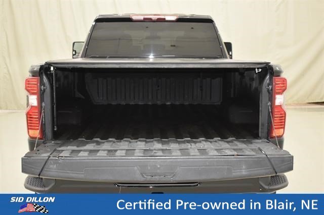 Used 2022 Mosaic Black Metallic Chevrolet Custom image 10