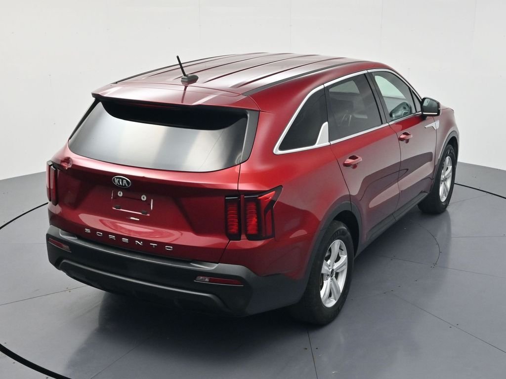 Used 2021 Passion Red Tintcoat Kia LX image 39