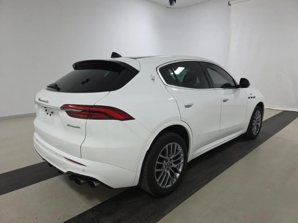 Used 2023 White Maserati GT image 2