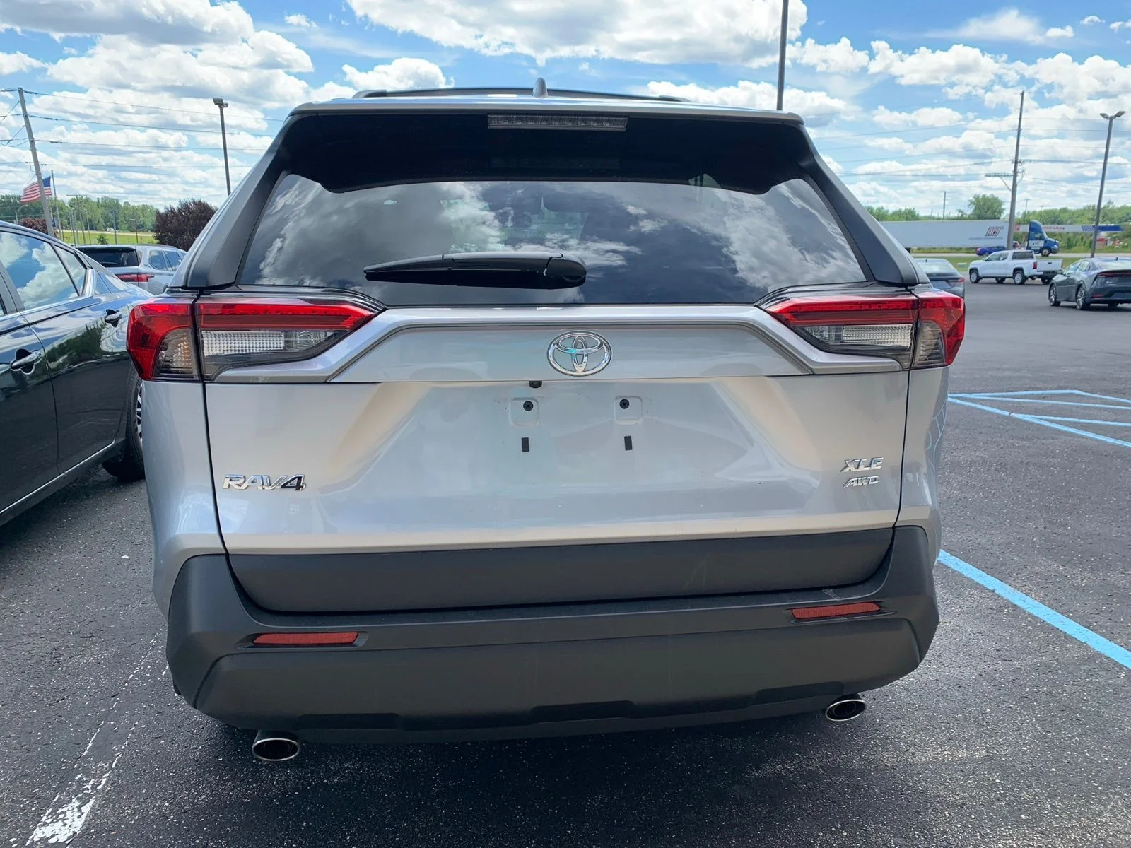 Used 2024 Silver Toyota XLE image 6