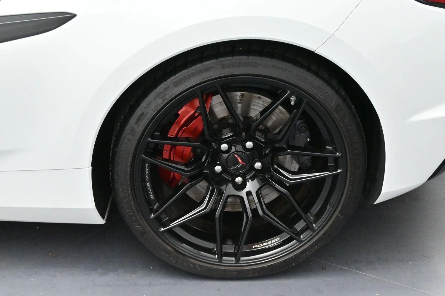 Used 2023 Arctic White Chevrolet 2LZ image 33