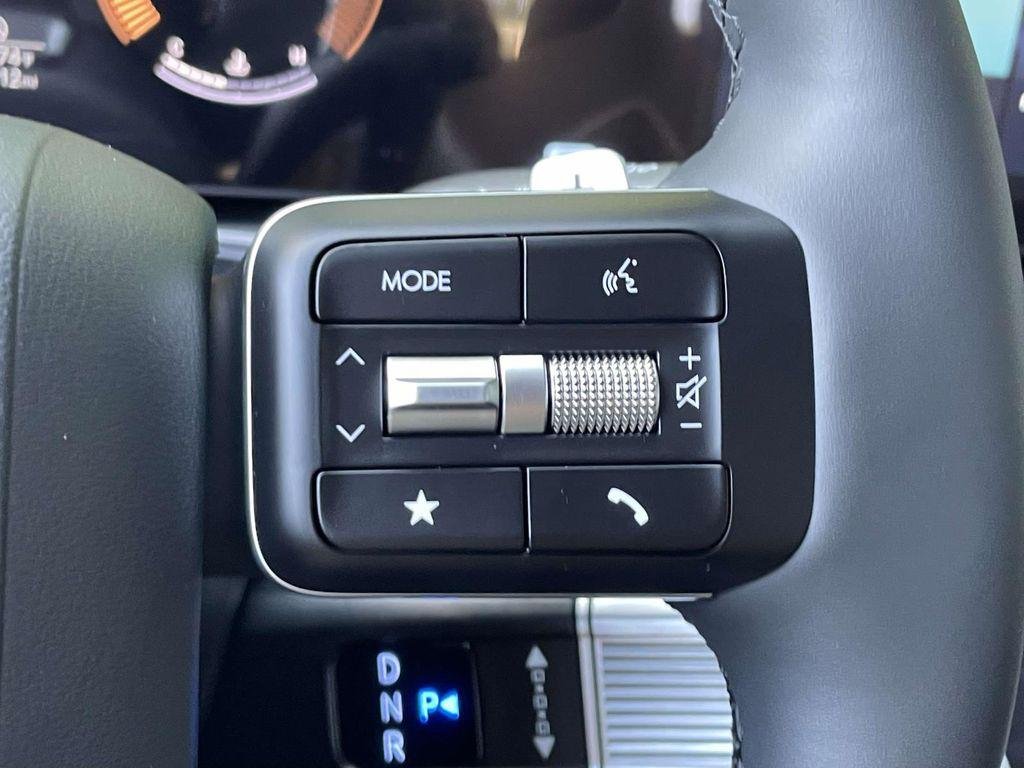 New 2027 White Hyundai SEL AWD image 26