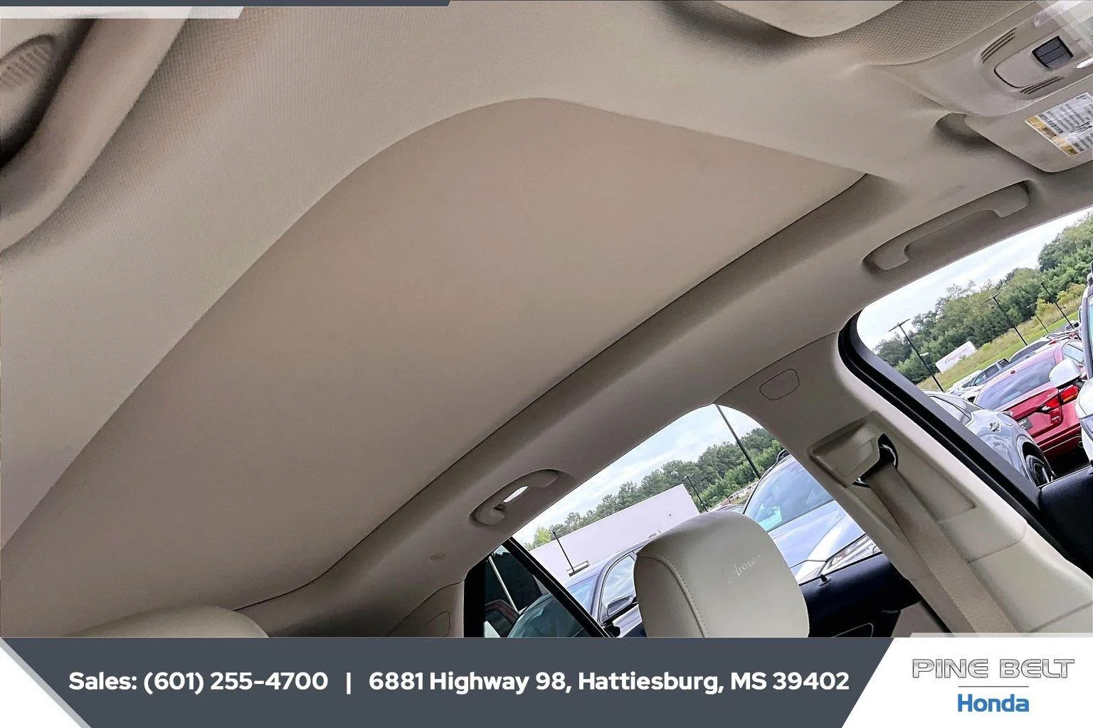 Used 2023 White Frost Tricoat Buick Avenir image 16