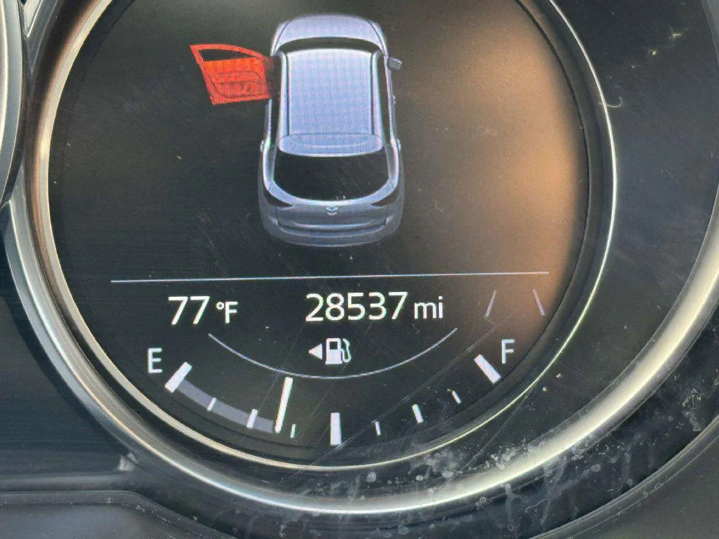 Certified Used 2023 Machine Gray Metallic Mazda 2.5 S Select image 31