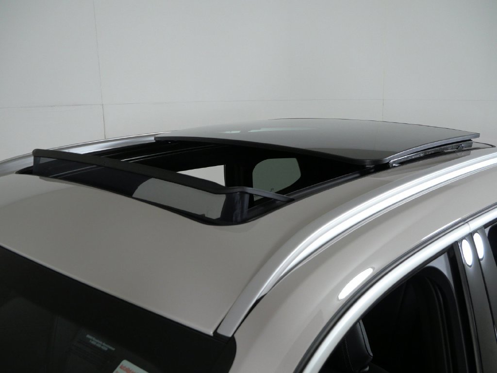 New 2027 Dune Grey Metallic BMW xDrive28i image 17