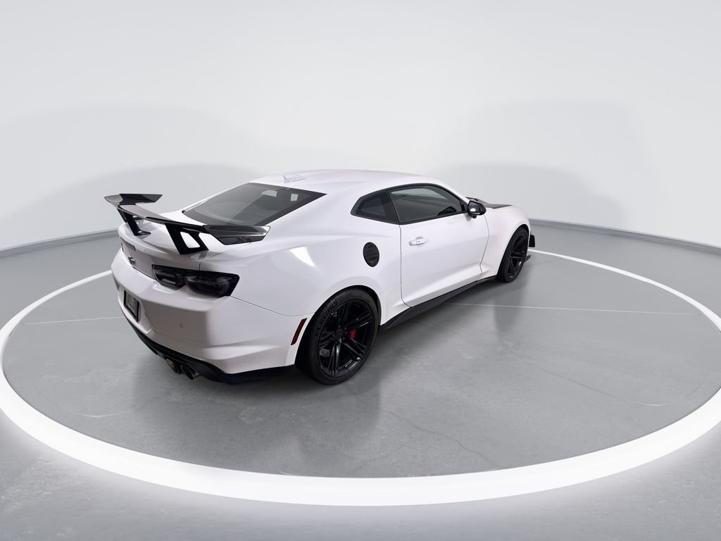 Used 2020 White Chevrolet ZL1 image 8