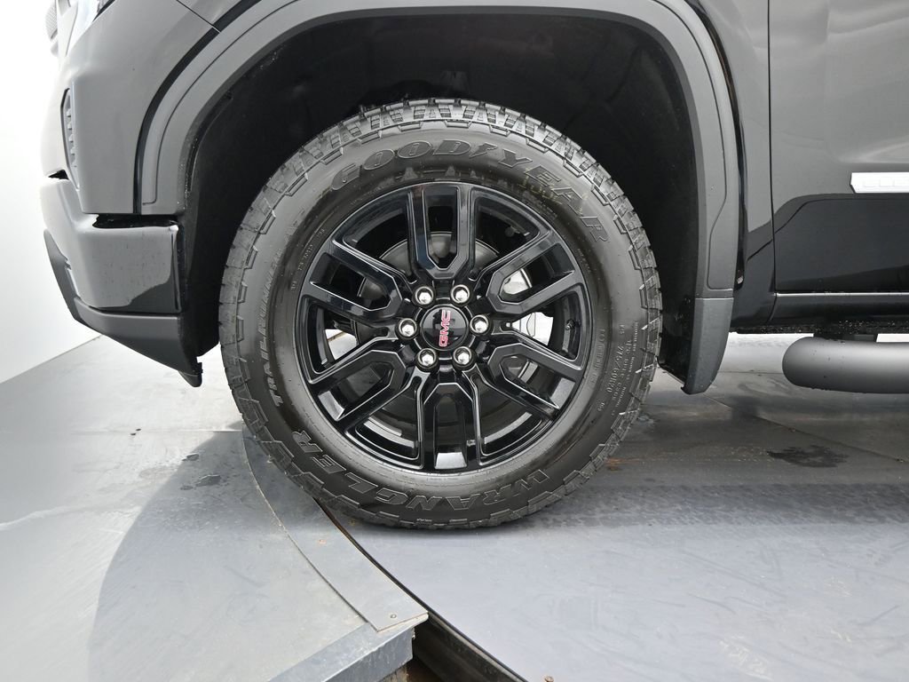 New 2026 Onyx Black GMC Elevation image 6