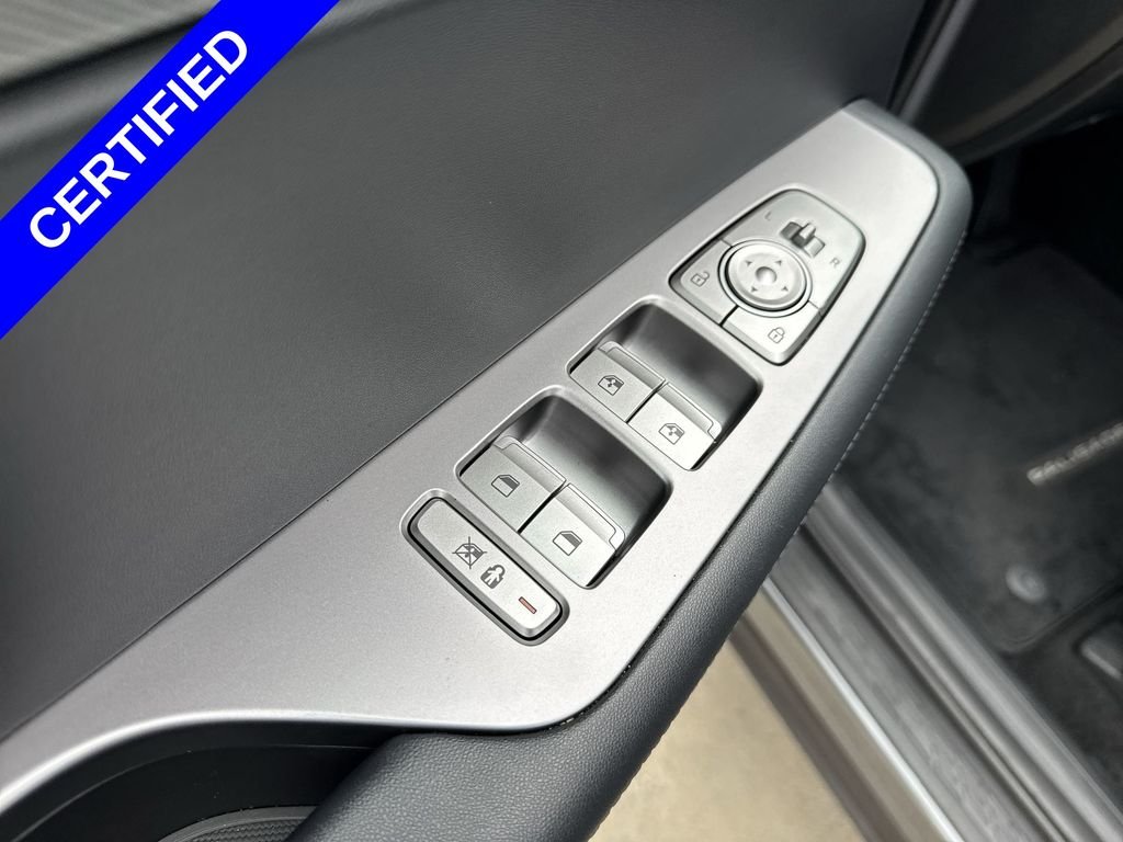 Certified Used 2025 Graphite Hyundai XRT image 15