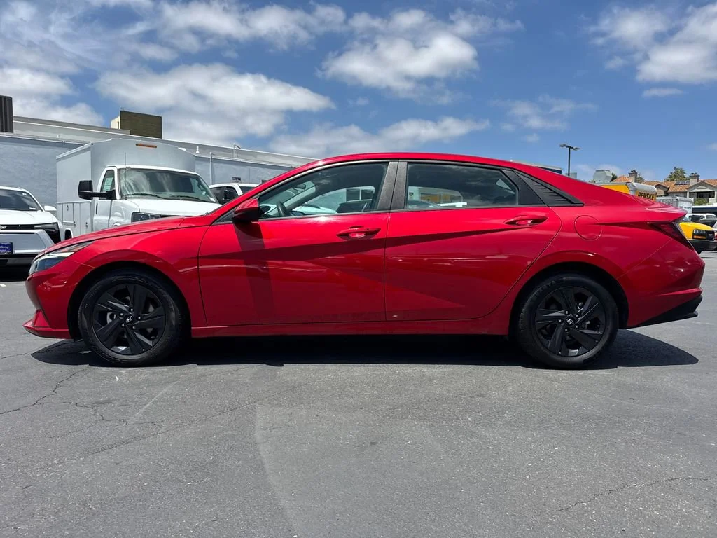 Used 2023 Red Hyundai SEL image 7