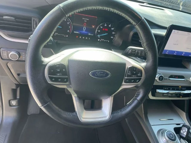 Certified Used 2023 Silver Metallic Ford XLT image 19