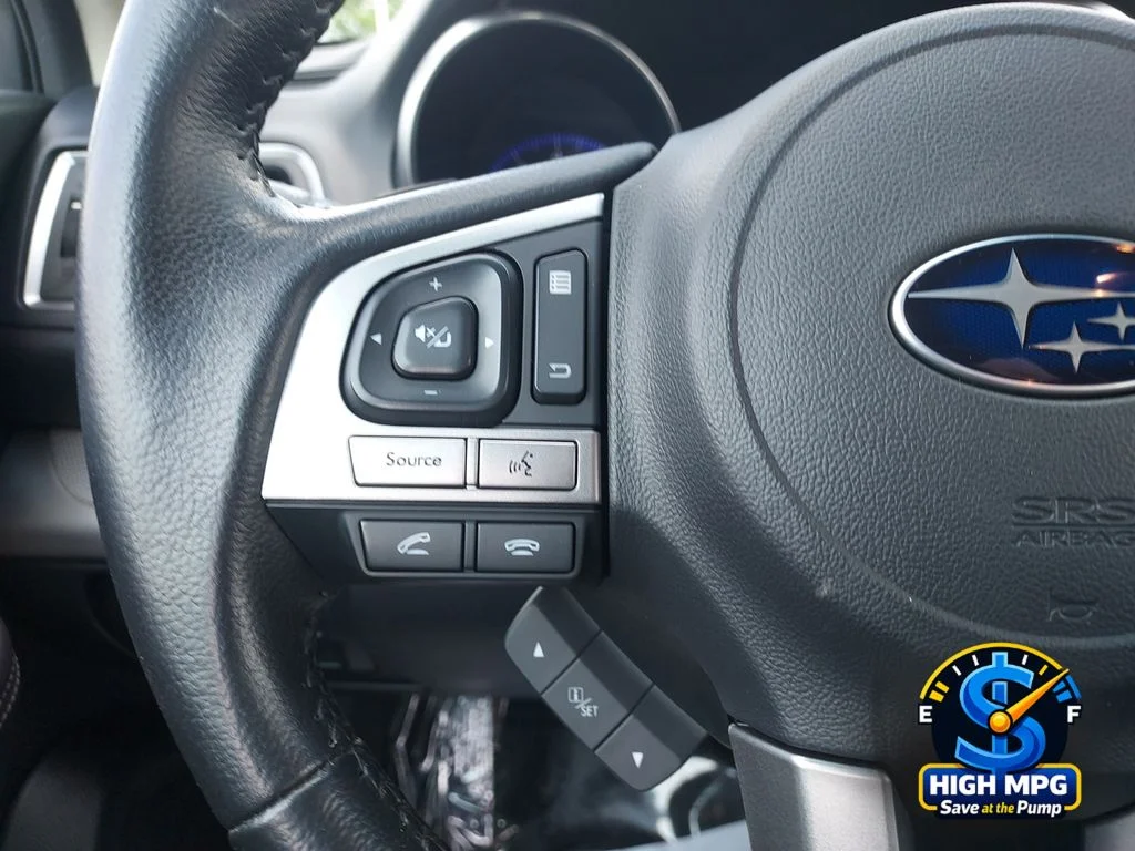 Used 2017 Silver Subaru 2.5i image 17