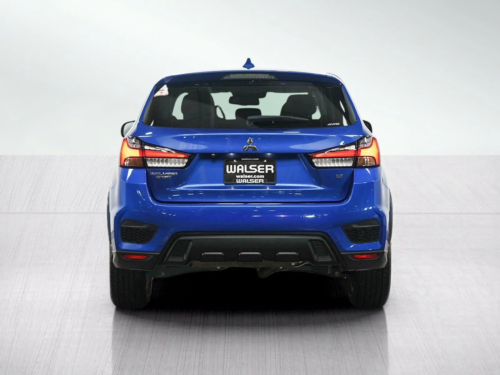 Used 2024 Blue Mitsubishi SE image 4