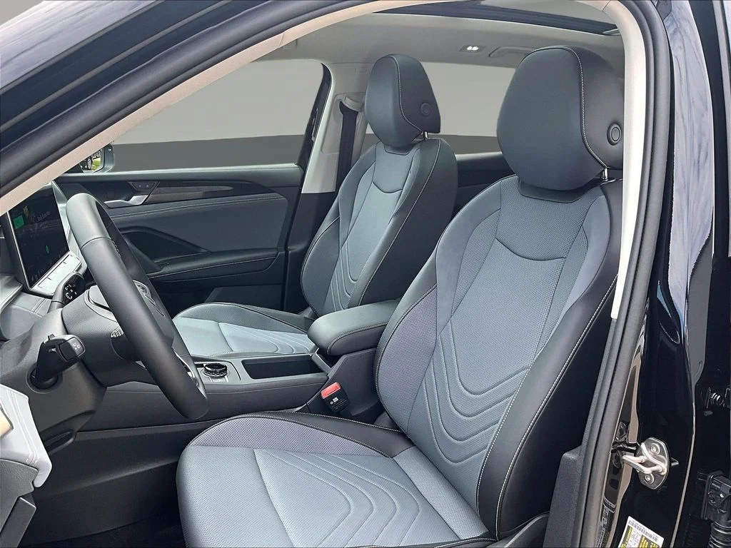 New 2026 Black Volkswagen 2.0T SE image 20