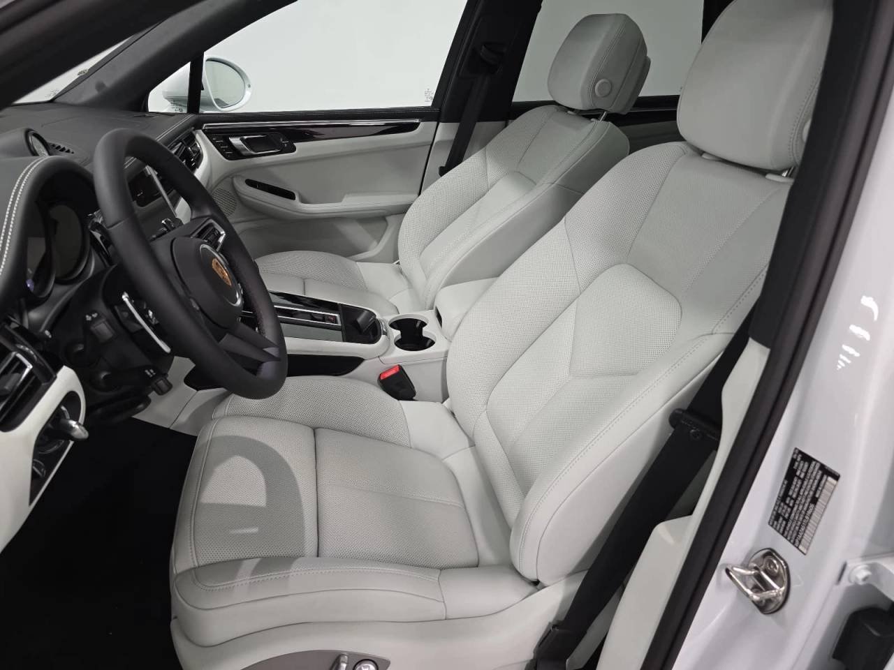 New 2026 Carrara White Metallic Porsche  image 5