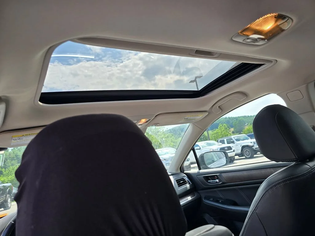 2018 Subaru Outback Limited - Photo 12