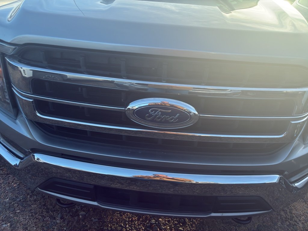 Used 2021 Iconic Silver Metallic Ford LARIAT image 2